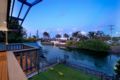 7 Bedroom Luxury Water Front home Pool sleep 20 - Gold Coast - Australia Hotels