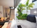 Alex Beach House - Sunshine Coast - Australia Hotels