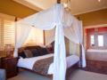 Avocado Sunset Bed and Breakfast - Gold Coast - Australia Hotels