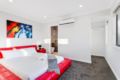 Biggs Villa 2 - Central Loc, 4 Bdrms, Sleeps 8 - Melbourne - Australia Hotels