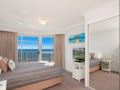 Burleigh Surf - Gold Coast - Australia Hotels