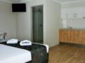 Castle Crest Motel - Townsville - Australia Hotels