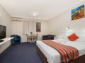 Cluden Park Motor Inn - Townsville - Australia Hotels