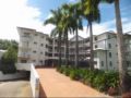 Golden Sands Beachfront Apartment Resort - Cairns - Australia Hotels