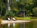 Lake Weyba Cottages - Sunshine Coast - Australia Hotels