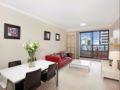 Light Filled Sydney Central Apartment - A2504 - Sydney - Australia Hotels