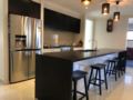 Luxury house for large groups - 10 Guests - Melbourne - Australia Hotels