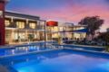Middle Rock Holiday Resort - Port Stephens - Australia Hotels
