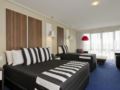 Quality Hotel Taylors Lakes - Melbourne - Australia Hotels
