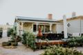 The Cottage at 3 Willows Vineyard - Deloraine - Australia Hotels