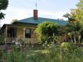 Tiffany's Country Cottages - Bright - Australia Hotels