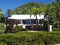 Trinity Beach Club Holiday Apartments - Cairns - Australia Hotels