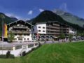 Alpenrose Wellnesshotel - Elbigenalp - Austria Hotels