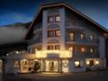 Hotel Garni Stefanie - Ischgl イシュグル - Austria オーストリアのホテル