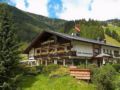 Schi- und Wanderhotel Berghof - Bad Kleinkirchheim - Austria Hotels