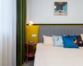 Yun's Bright and Colourful Home in Xujiahui - Shanghai - China Hotels