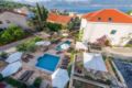 Apartment Flora with Swimming Pool IV - Slatine - Croatia Hotels