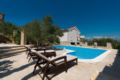 Apartment in Villa Mediterranean Garden VI - Murter - Croatia Hotels