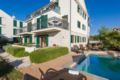 Apartment Izida with Swimming Pool - Brac Island - Croatia Hotels