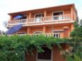 Charming two bedroom apartment in Palit - Rab - Croatia Hotels