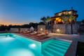 Luxury Villa Antoneta with Swimming Pool - Sibenik シベニク - Croatia クロアチアのホテル