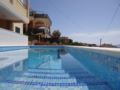 Pool side apt w/ sea view-jacuzzi & spacious deck - Okrug Gornji - Croatia Hotels