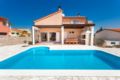 Villa Anfiteatro Adriatico with Pool - Murter - Croatia Hotels