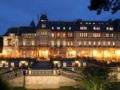 Chateau de Montvillargenne - Chantilly - France Hotels