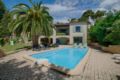 family house with Swimming Pool in Cassis - Cassis カシス - France フランスのホテル