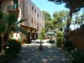 Host & Vinum - Le Clos des Pins - Canet-en-Roussillon - France Hotels