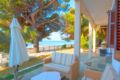 Barlee BeachFront House, Metamorfosi - Chalkidiki ハルキディキ - Greece ギリシャのホテル