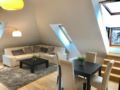 PARTY ZONE//Spacious apt w rooftop&geoterm A/C - Budapest - Hungary Hotels