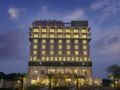Goldfinch Hotel - New Delhi - India Hotels