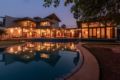 Jay House by Vista Rooms - Alibaug - India Hotels