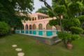 Luxurious 3-bedroom farmhouse for nine /74180 - New Delhi ニューデリー&NCR - India インドのホテル