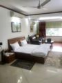 Private entrance Roof Top with terrace,Lush green - New Delhi - India Hotels