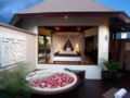 1BR Jacuzzi Suite & Breakfast @ Seminyak - Bali - Indonesia Hotels