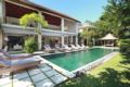 4-BR+Private Pool+heating+Brkfst @(85)Seminyak - Bali バリ島 - Indonesia インドネシアのホテル