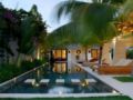 5 Bedroom Luxury Villa at Seminyak Centre - Bali バリ島 - Indonesia インドネシアのホテル