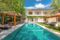 5BR Luxury Jimbaran Villa - Private Pool & Wedding - Bali バリ島 - Indonesia インドネシアのホテル