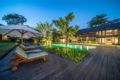 Big Villas for Group at Canggu 6BDR - Bali バリ島 - Indonesia インドネシアのホテル