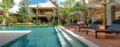 Family retreat 10 BR villa by the beach, Seminyak - Bali バリ島 - Indonesia インドネシアのホテル