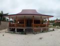 Losmen Anugrah - Mentawai Island メンタワイ島 - Indonesia インドネシアのホテル
