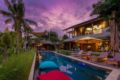 Luxury 5BR villa in the heart of Berawa, Canggu - Bali バリ島 - Indonesia インドネシアのホテル