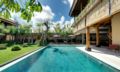 Private 6BR Pool Villa by the beach,Seminyak - Bali バリ島 - Indonesia インドネシアのホテル