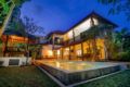 Seminyak, 7 Bedrooms, Walk to Beach, Amazing Value - Bali - Indonesia Hotels