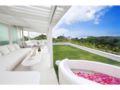Stunning 5BR Luxury Private Villa Beachfront - Bali バリ島 - Indonesia インドネシアのホテル