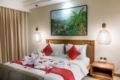 Suite Lagoon close from Traditional Art Market - Bali - Indonesia Hotels