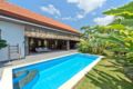 Villa Divinka *Spacious *Comfy *Trendy - Bali バリ島 - Indonesia インドネシアのホテル