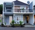 Villa Kayu Kelapa Batu - Malang マラン - Indonesia インドネシアのホテル